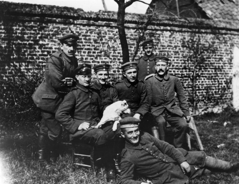 Bundesarchiv Bild 146-1974-082-44 Adolf Hitler im Ersten Weltkrieg